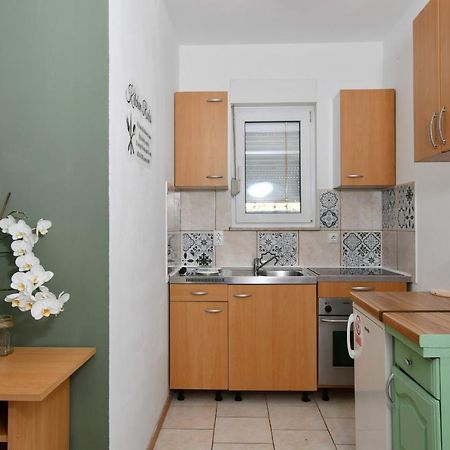 Apartments Novotny Banjol المظهر الخارجي الصورة