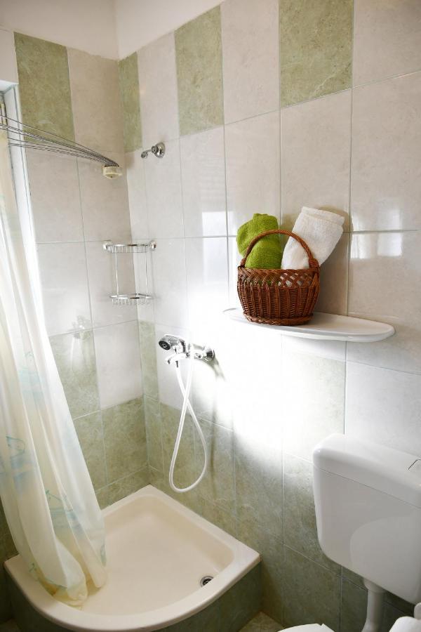 Apartments Novotny Banjol المظهر الخارجي الصورة