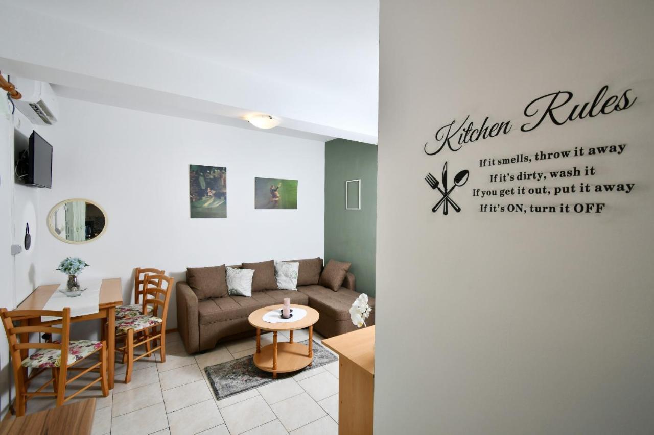 Apartments Novotny Banjol المظهر الخارجي الصورة