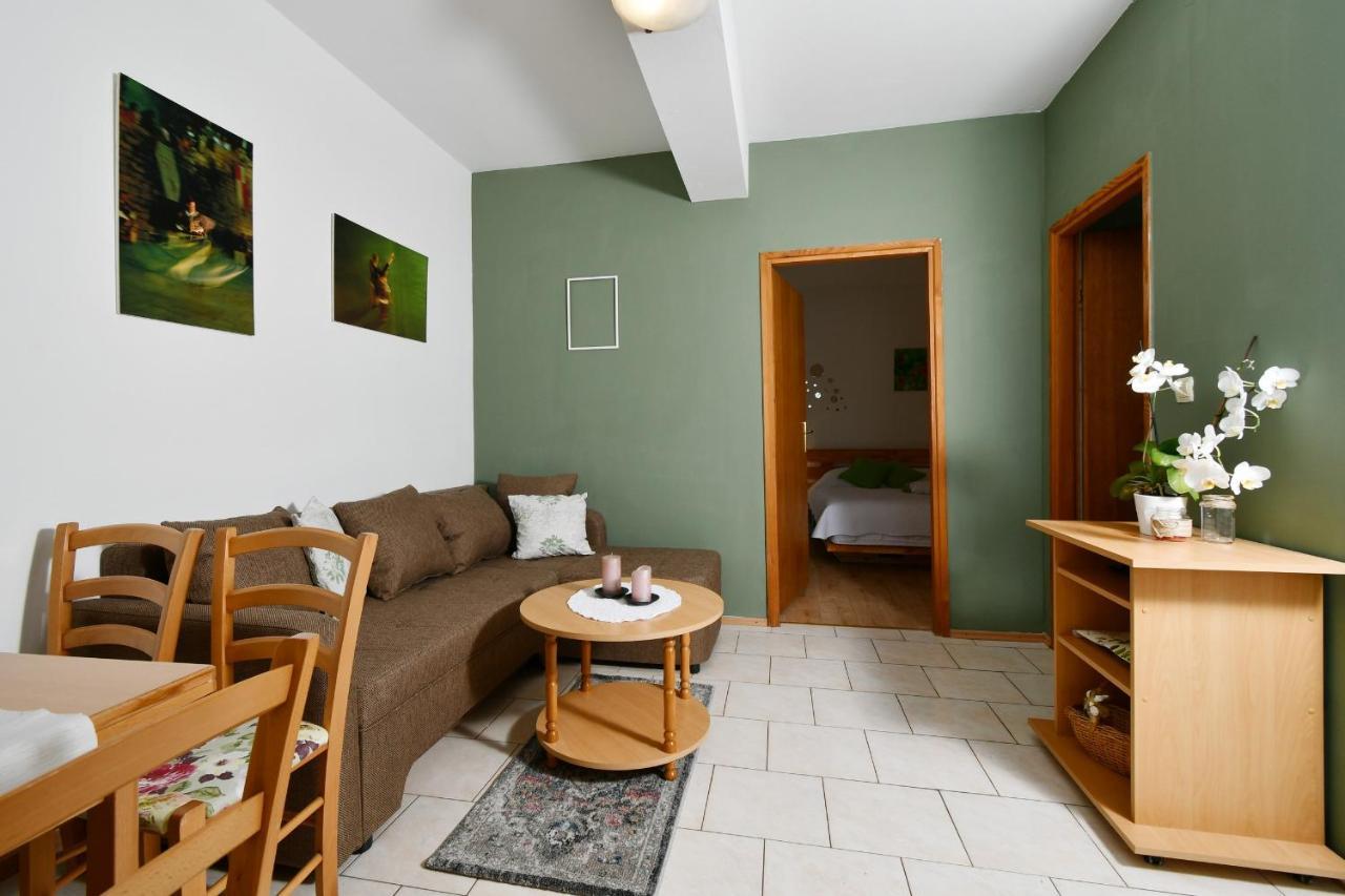 Apartments Novotny Banjol المظهر الخارجي الصورة